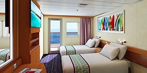 carnival elation vers l'arrière du poupe avec balcon étendu