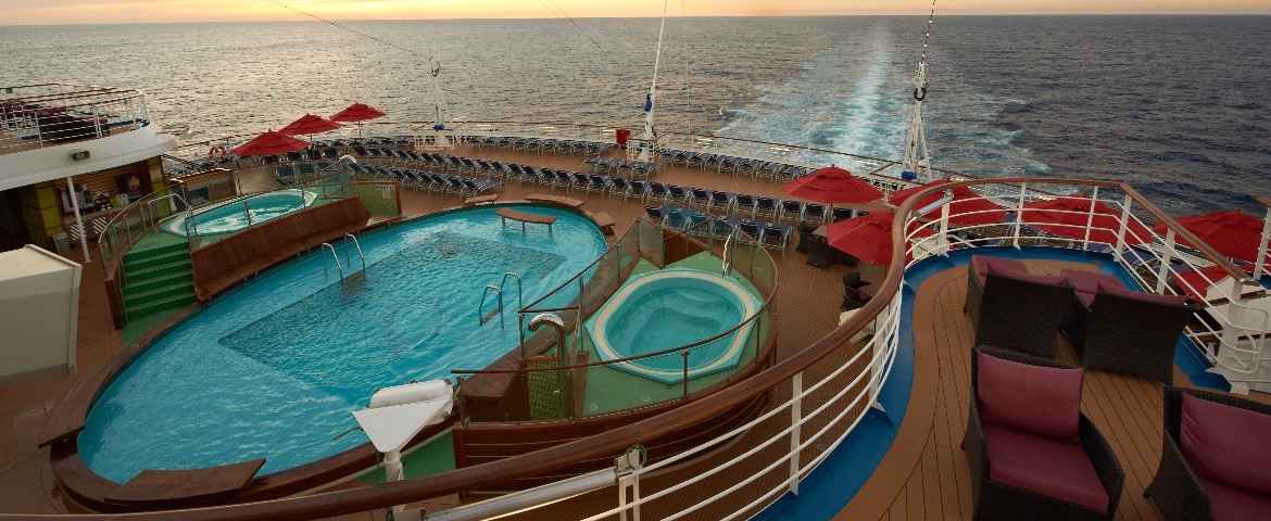 CCL Carnival Croisière Breeze Piscine