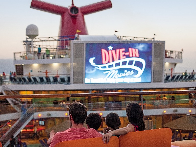 CCL Carnival Croisière Glory Cinéma Plein Air