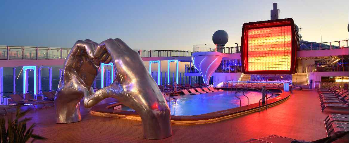 Croisière Celebrity Apex piscine