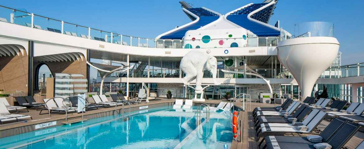 Croisière Celebrity Beyond Piscine