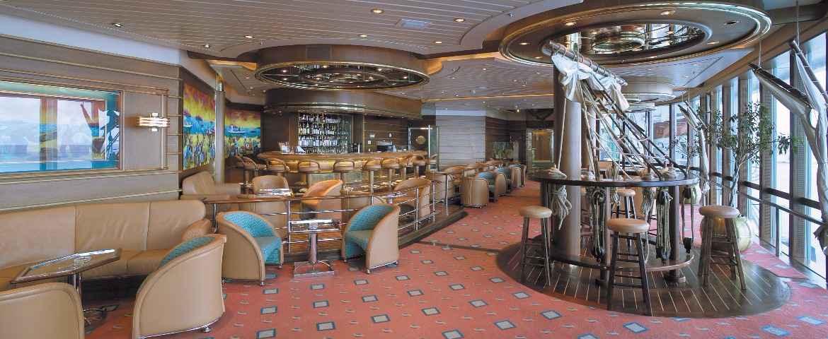 Croisière RCI Royal Caribbean Enchantment of the Seas Bar Schooner