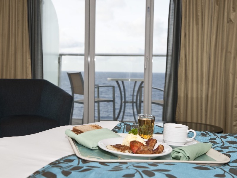 Croisière RCI Royal Caribbean Service à la Cabine