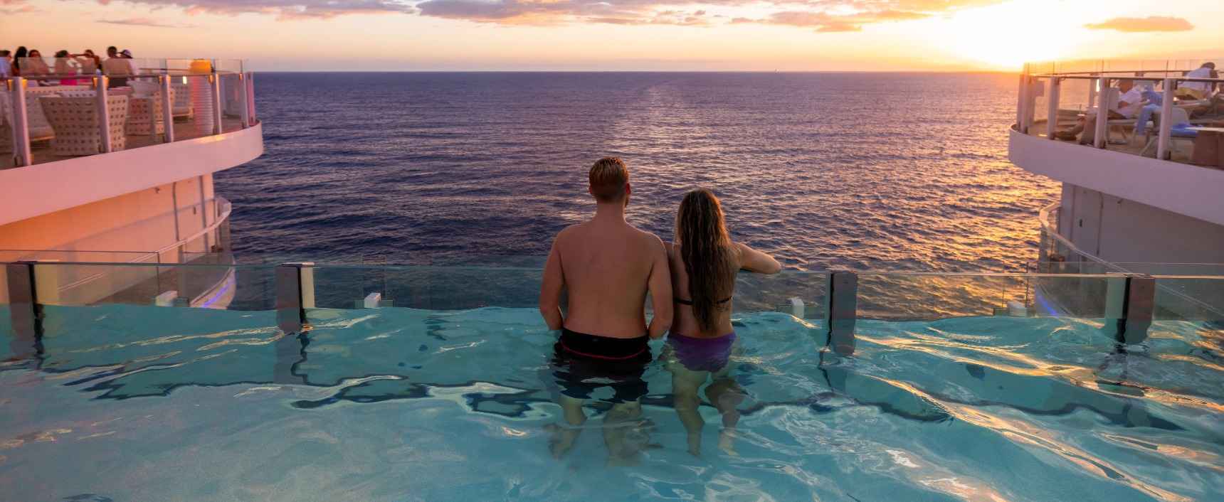 croisière royal caribbean icon of the seas the hideaway pool