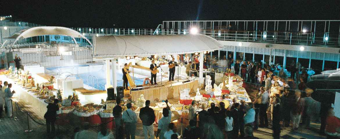 Croisières MSC Armonia Piscine