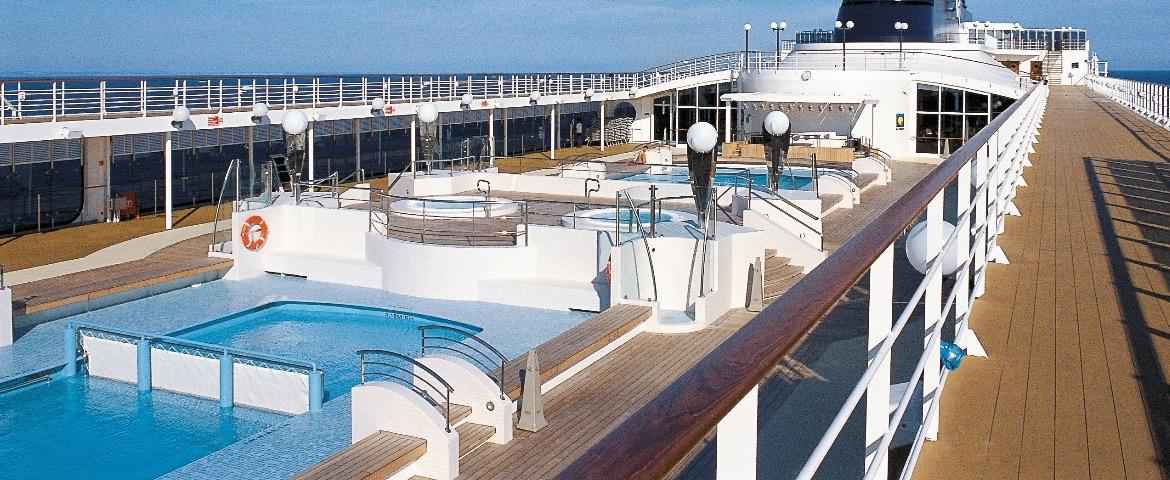 Croisières MSC Opera Piscine