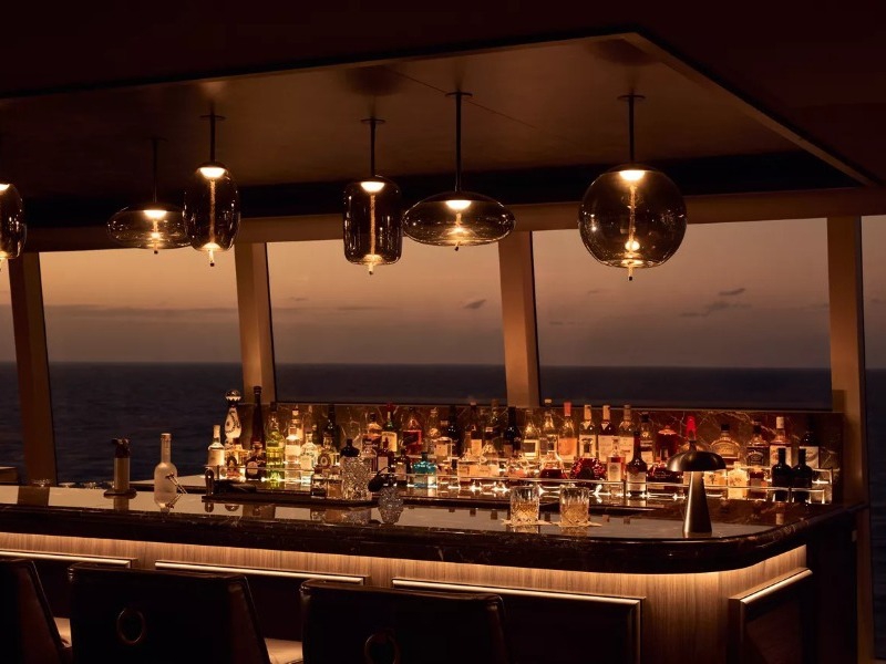 Explora Journeys Explora IV Bar