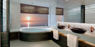 ncl-norwegian-norwegian-cruise-line-escape-thehaven-familyvilla-balcony